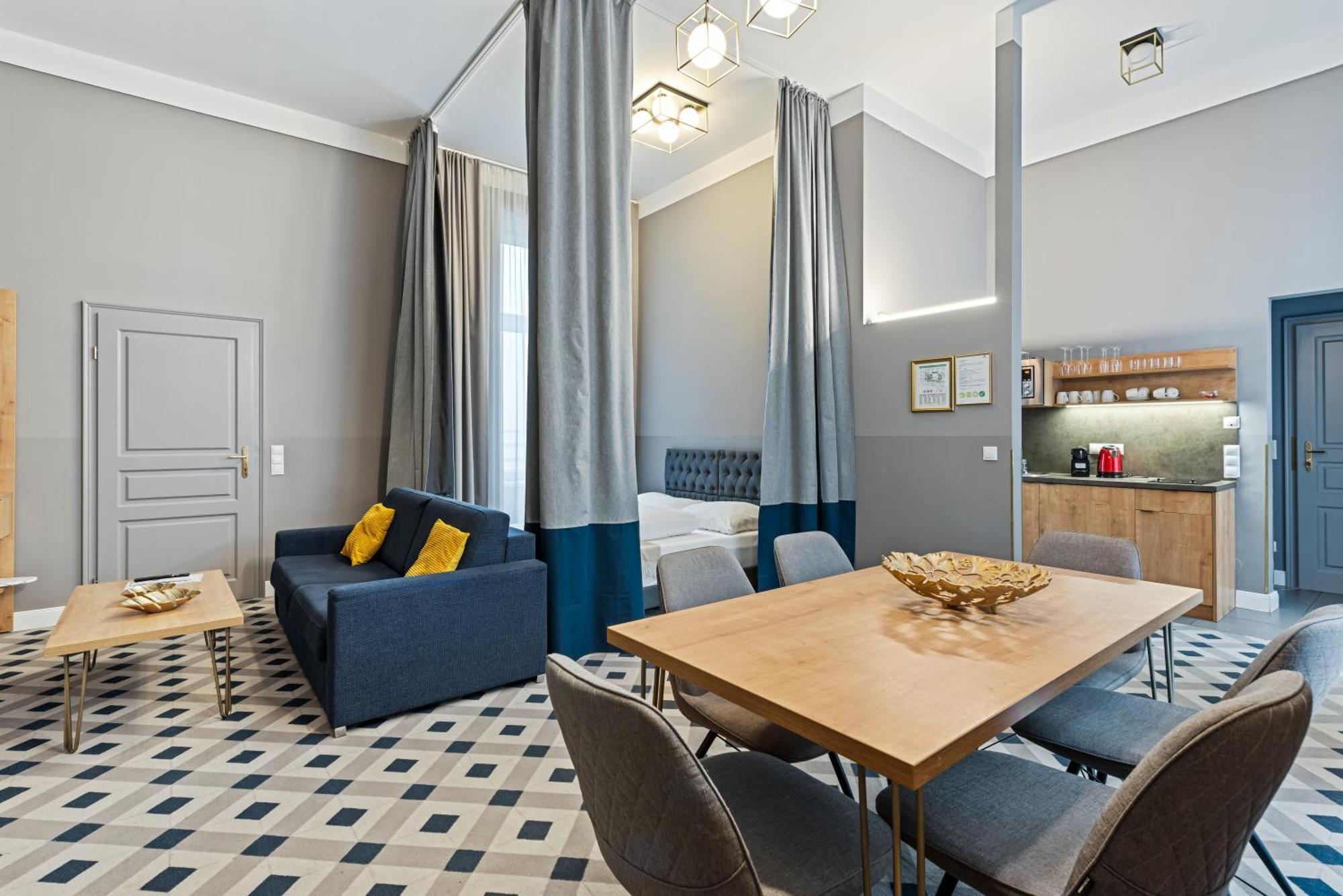 Aparthotel Kh Opera